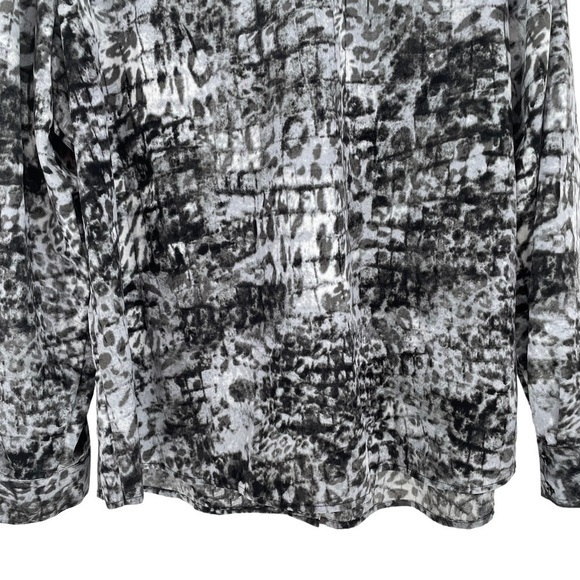 Chico’s Button Up Black/Gray Animal Print Blouse - US Sz XL/16 / Chico's Sz 3 - Picture 10 of 13
